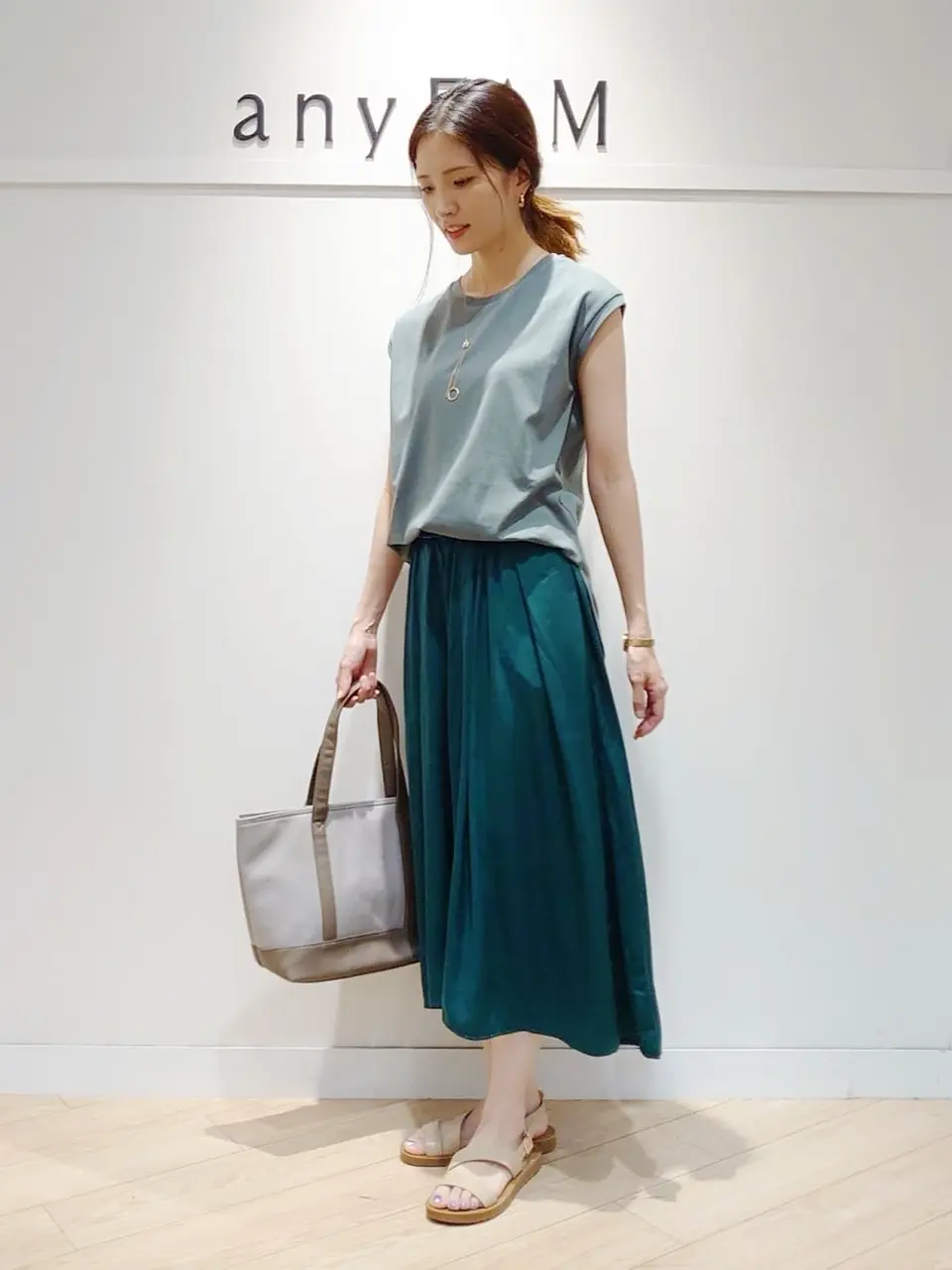 ANY スタッフ コーディネート画像