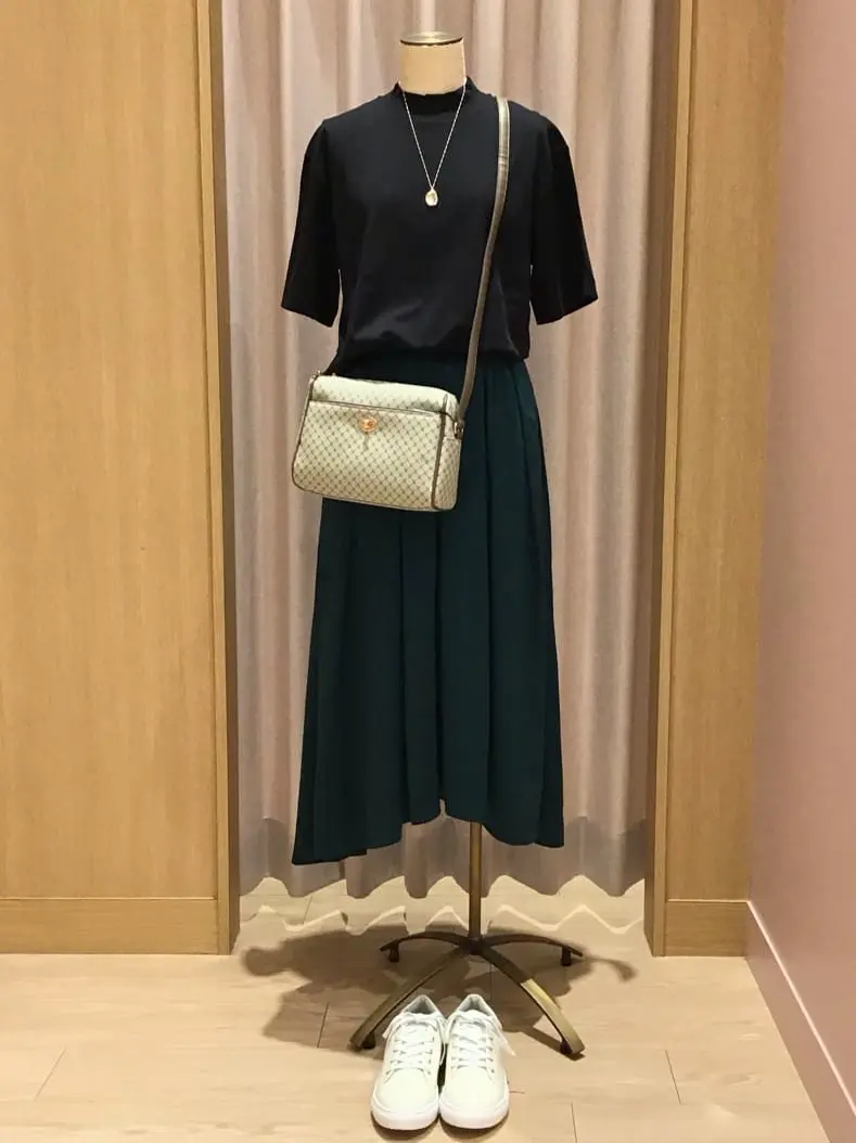  本吉 コーディネート画像