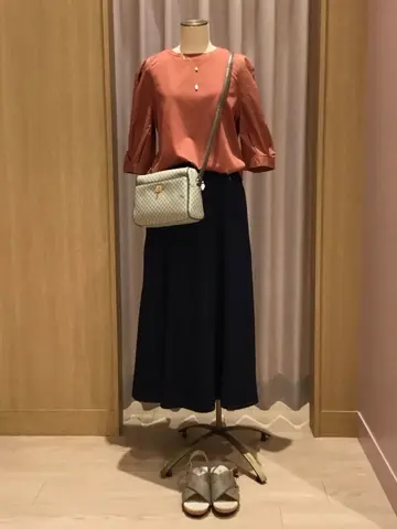 ANY 本吉 コーディネート画像