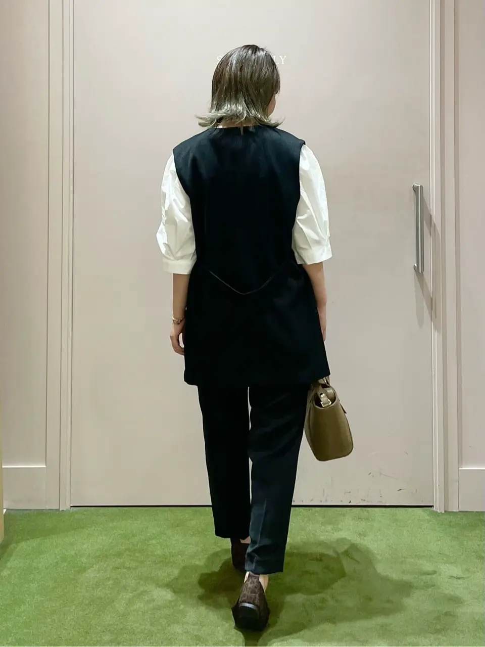 ANY フジコ コーディネート画像