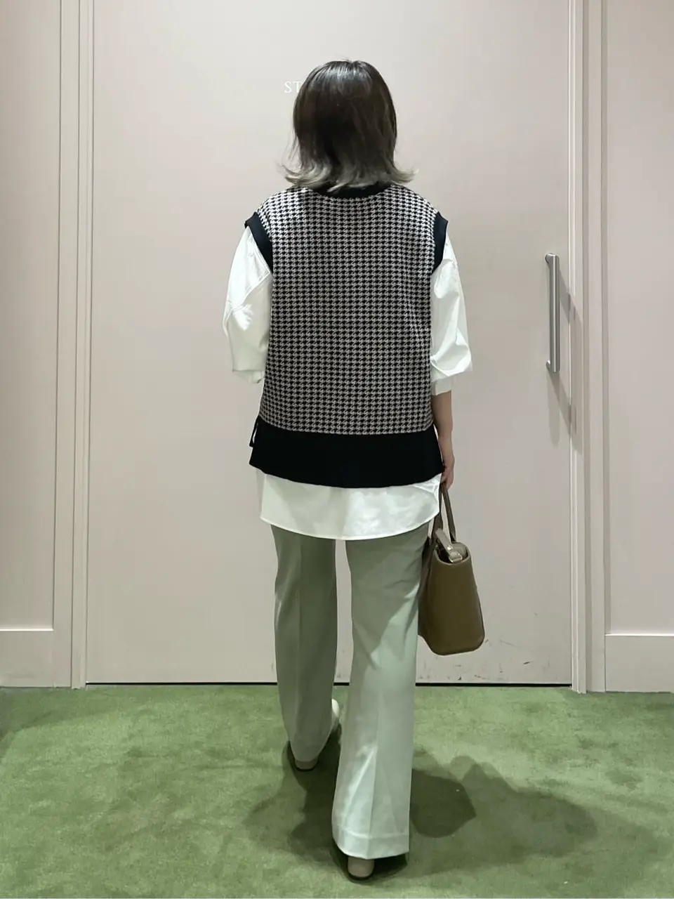 ANY フジコ コーディネート画像