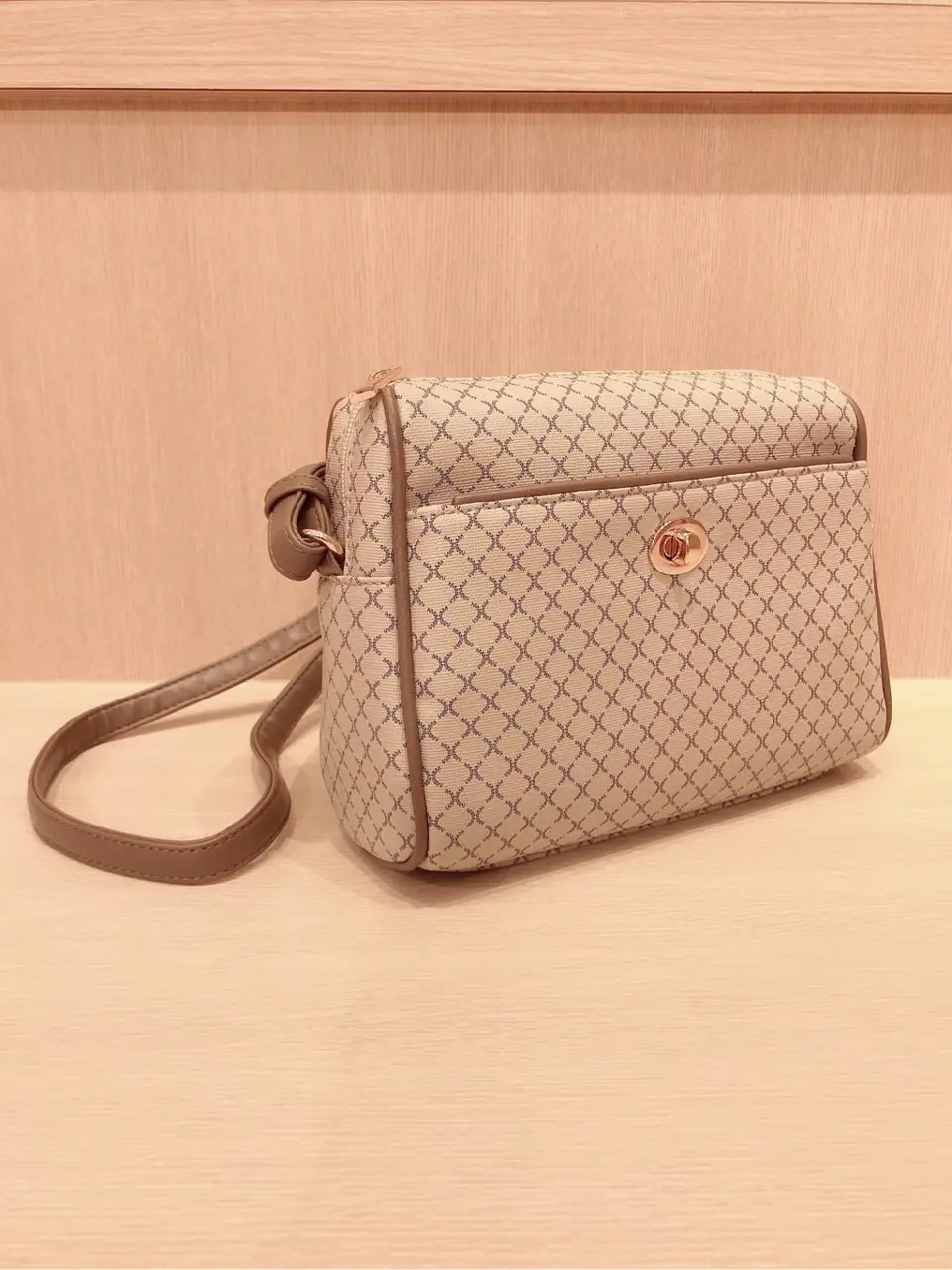 ANY 千葉 コーディネート画像