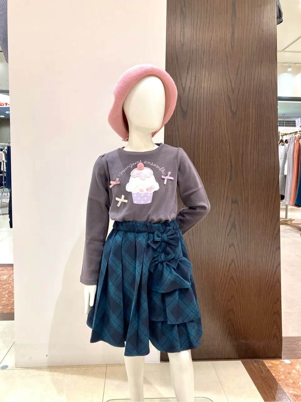 ANY 杉原 コーディネート画像