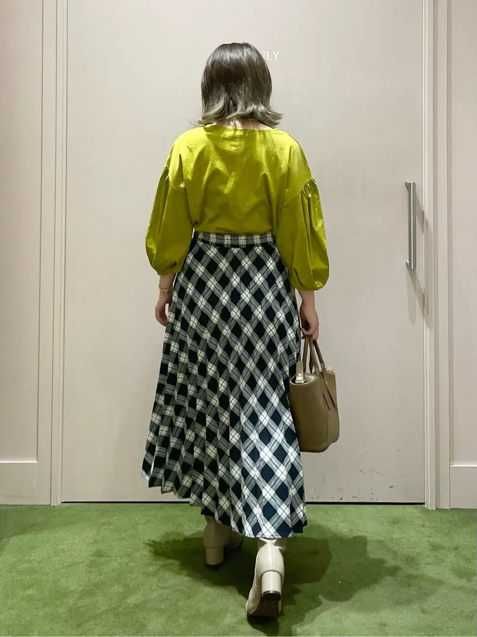 ANY フジコ コーディネート画像