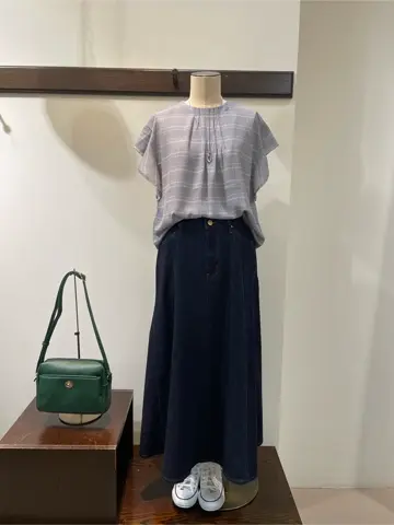 ANY 明吉 コーディネート画像