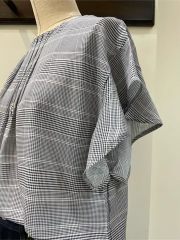 ANY 明吉 コーディネート画像