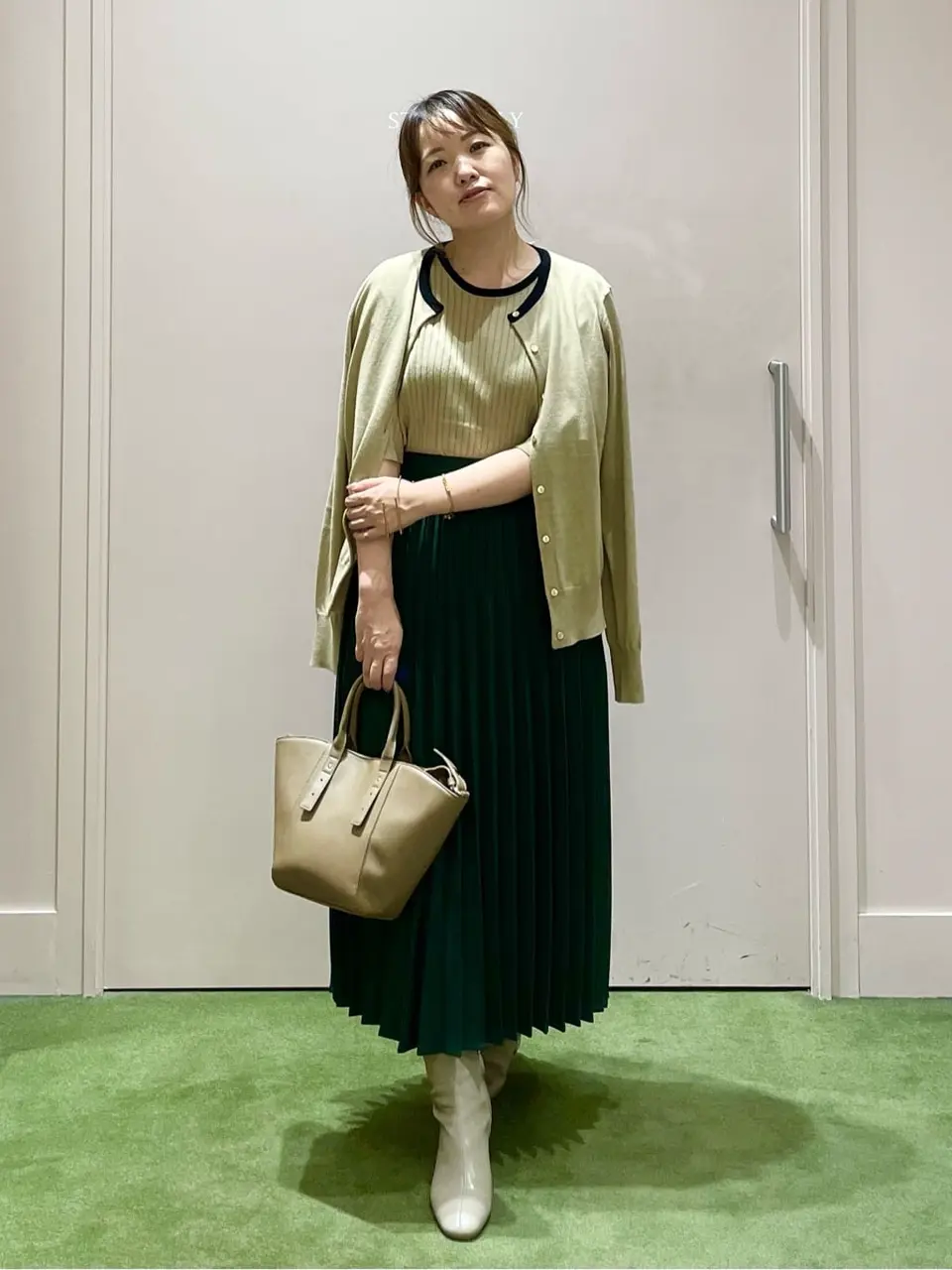 ANY フジコ コーディネート画像