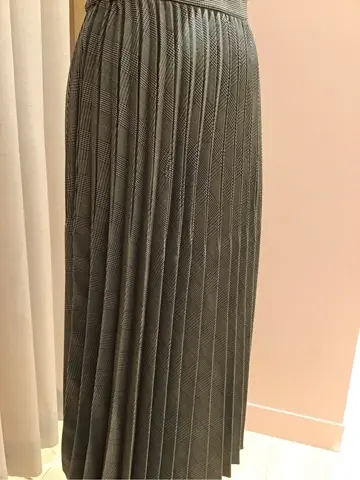 ANY 浅岡 コーディネート画像