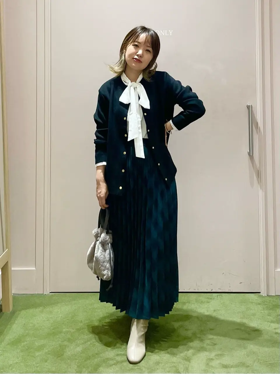 ANY フジコ コーディネート画像