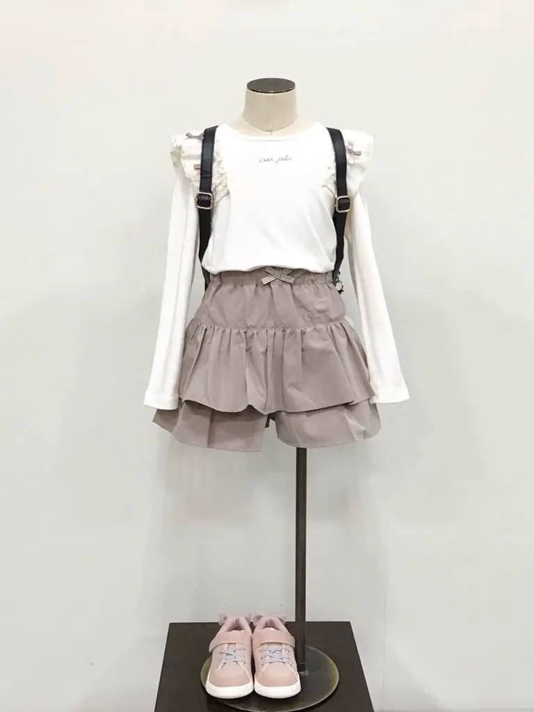 ANY 佐々木 コーディネート画像