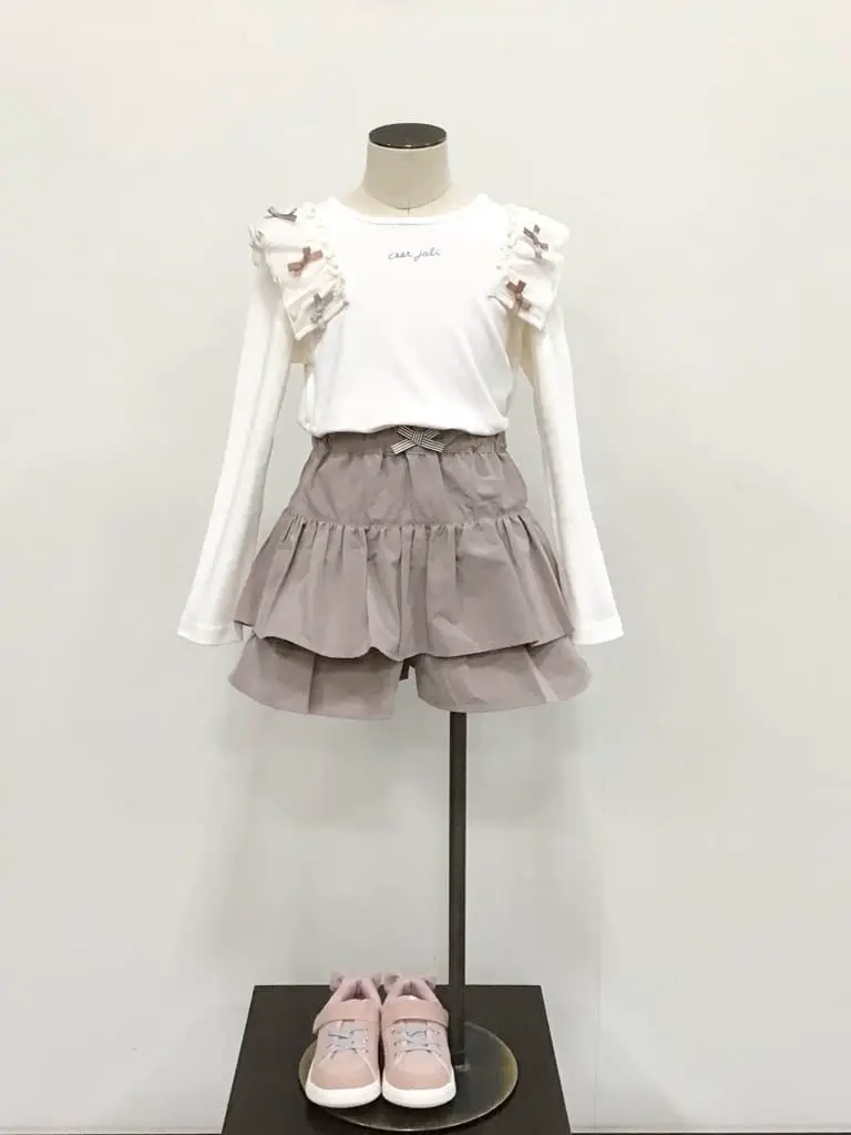 ANY 佐々木 コーディネート画像