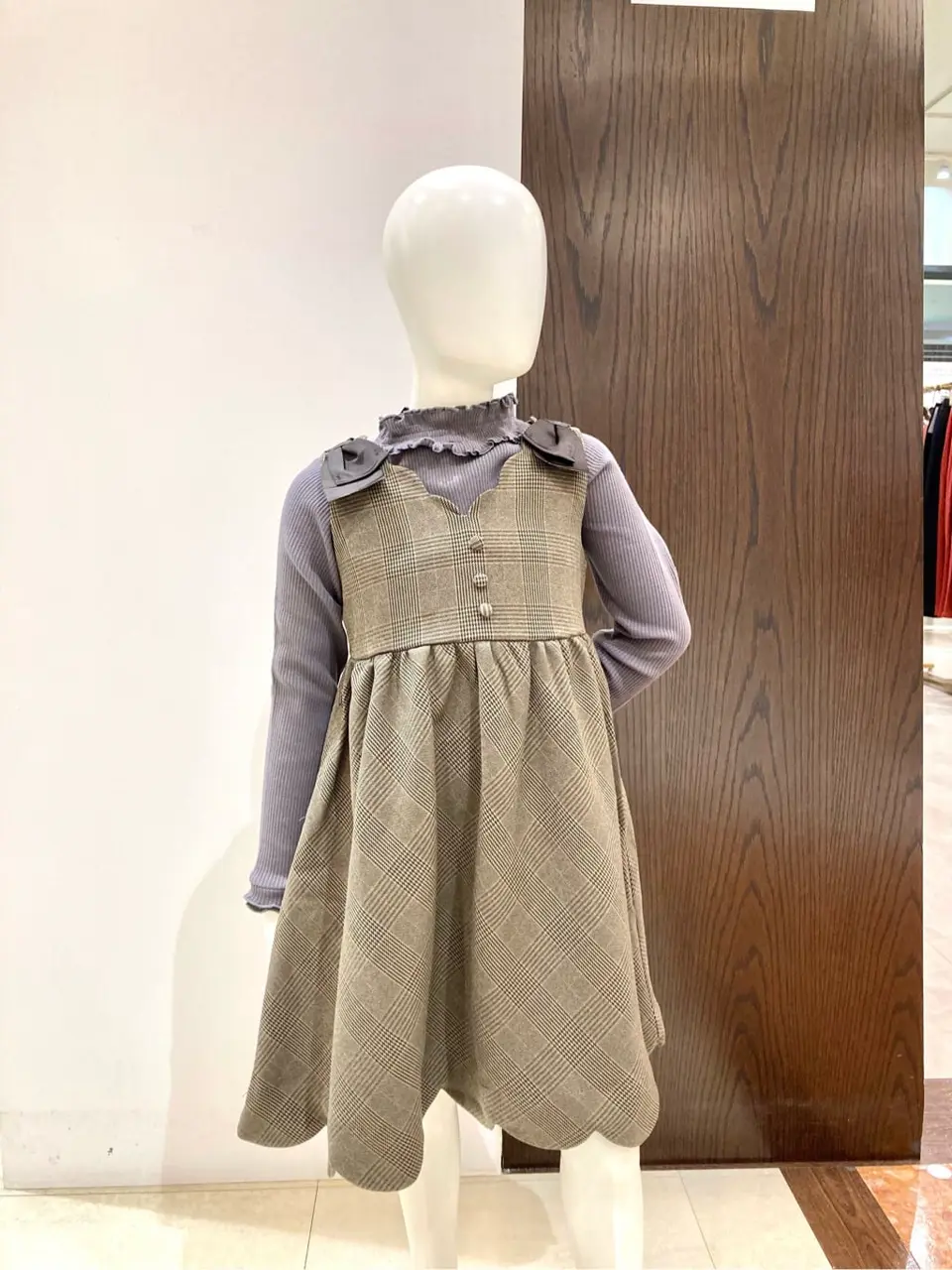 ANY 杉原 コーディネート画像