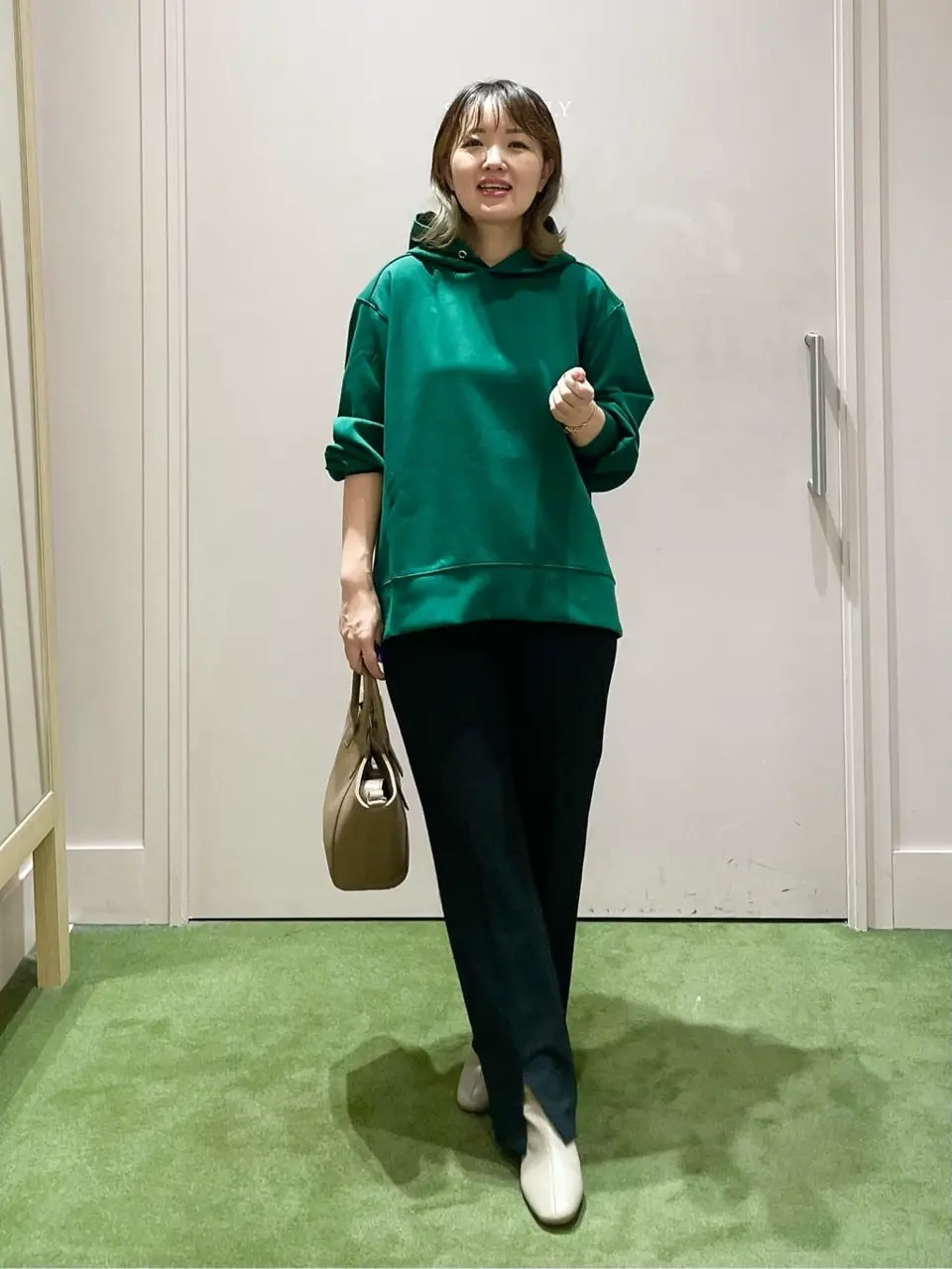 ANY フジコ コーディネート画像