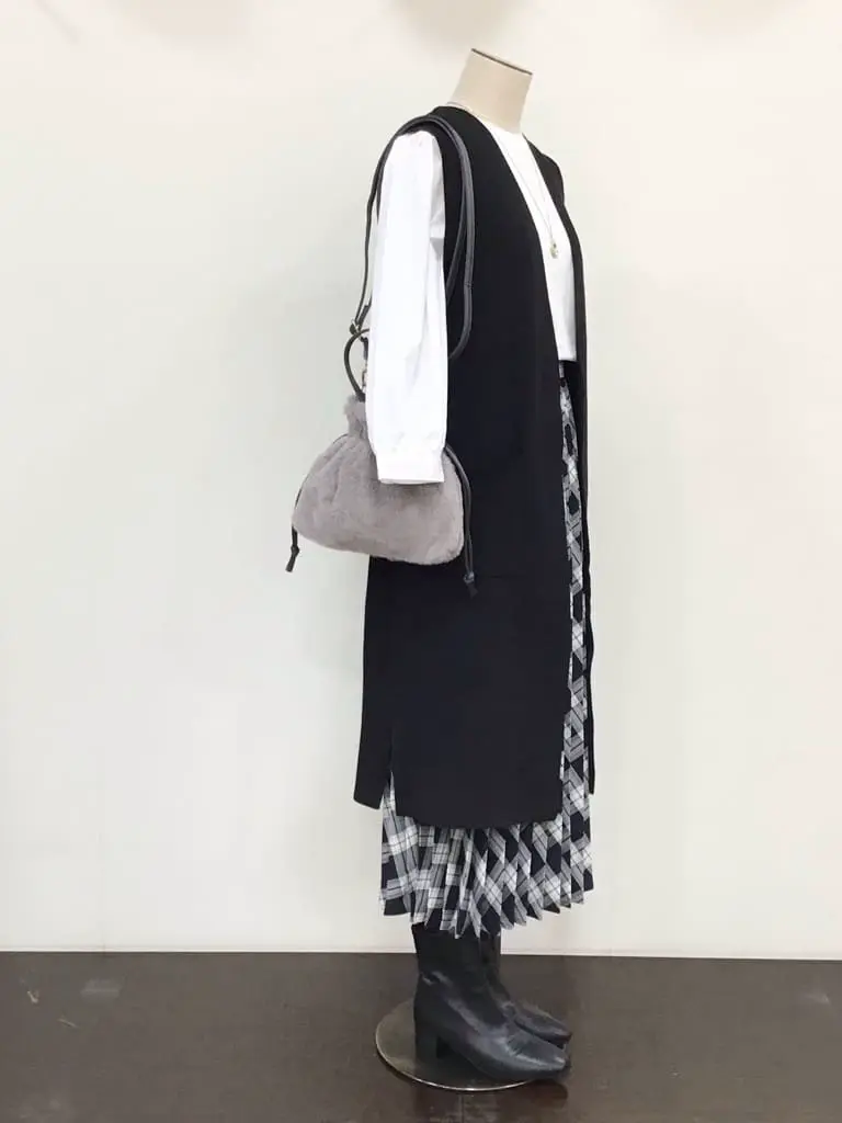 ANY 河村 コーディネート画像