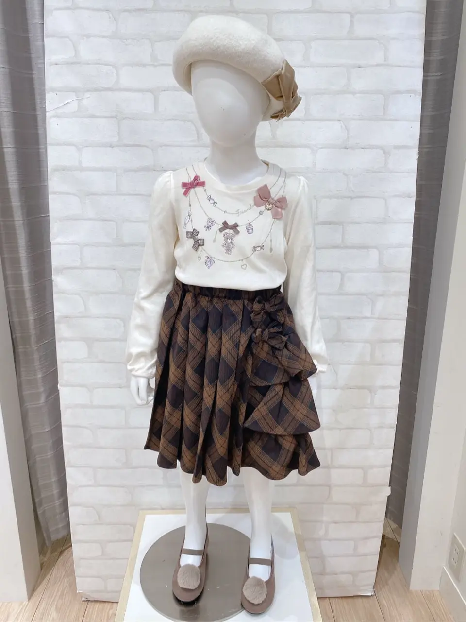 ANY 嶋田 コーディネート画像