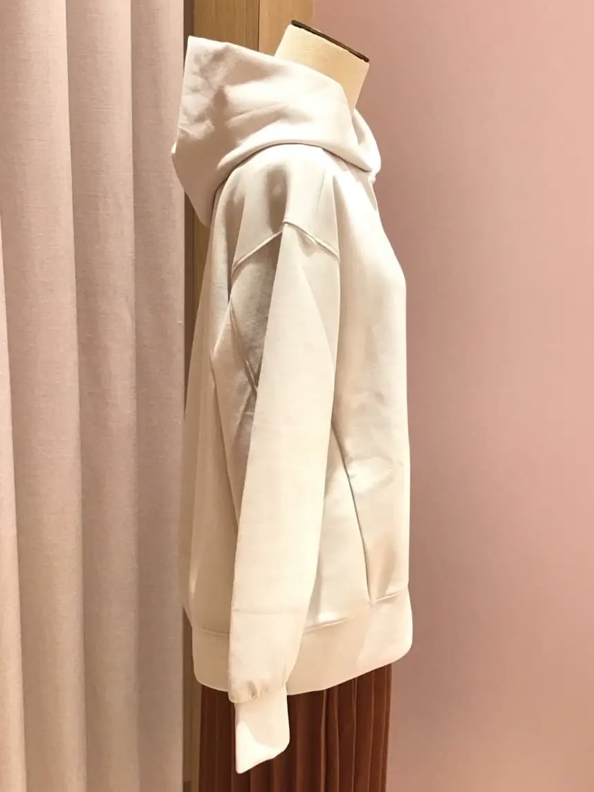 ANY 本吉 コーディネート画像