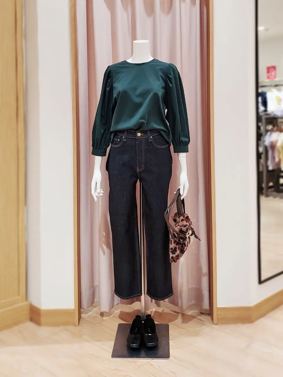 ANY 岩田 コーディネート画像