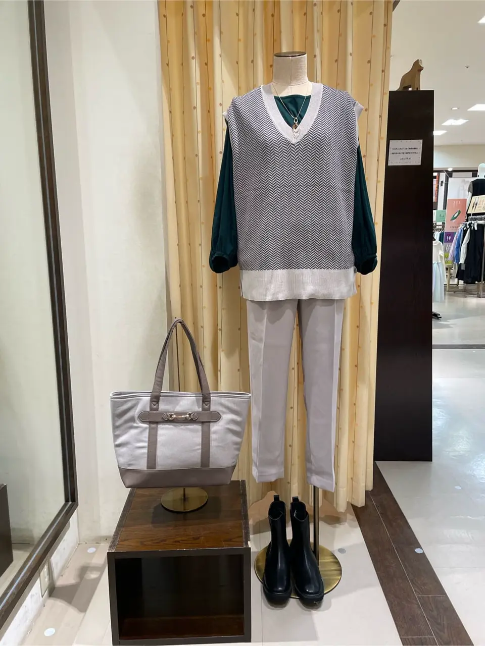  明吉 コーディネート画像