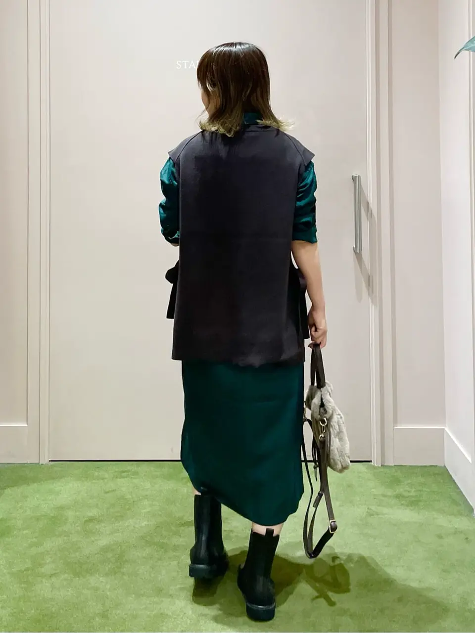 ANY フジコ コーディネート画像