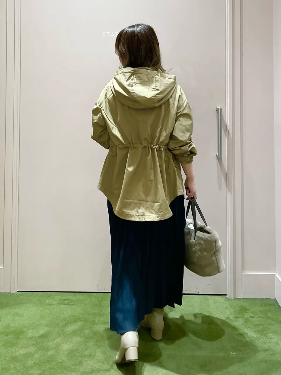 ANY フジコ コーディネート画像