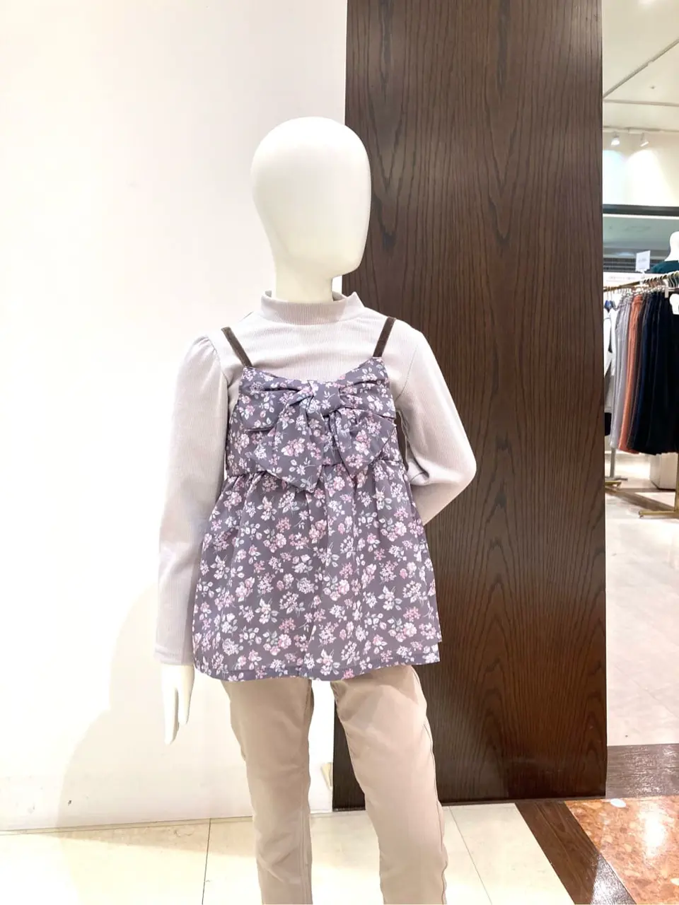 ANY 杉原 コーディネート画像