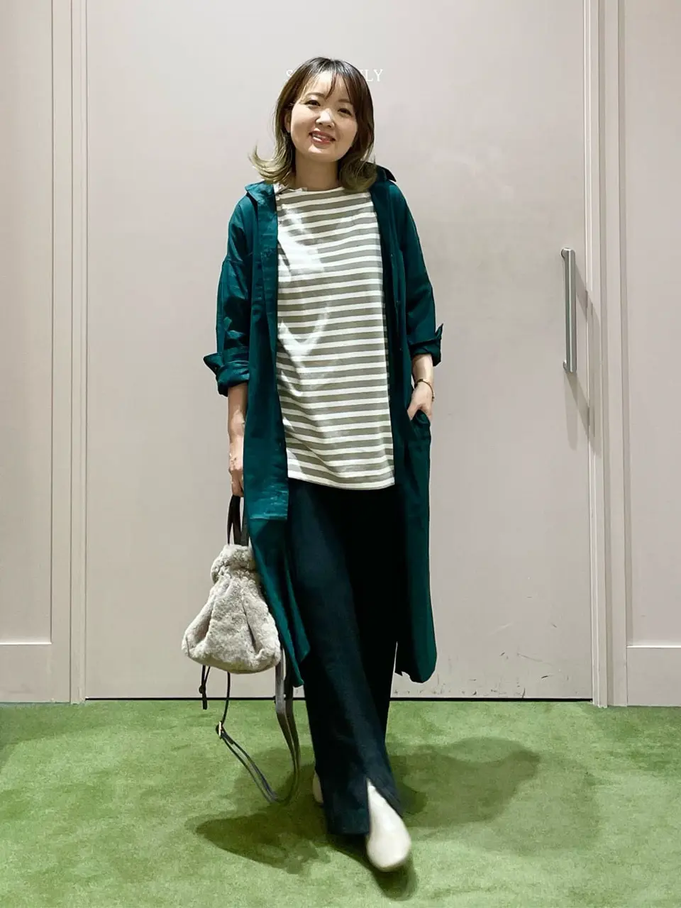 ANY フジコ コーディネート画像