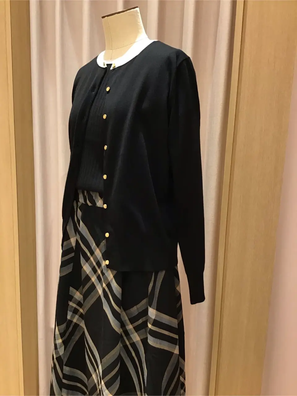 ANY 浅岡 コーディネート画像