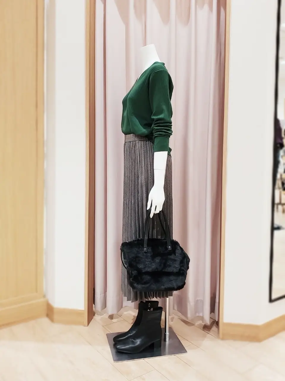 ANY 岩田 コーディネート画像