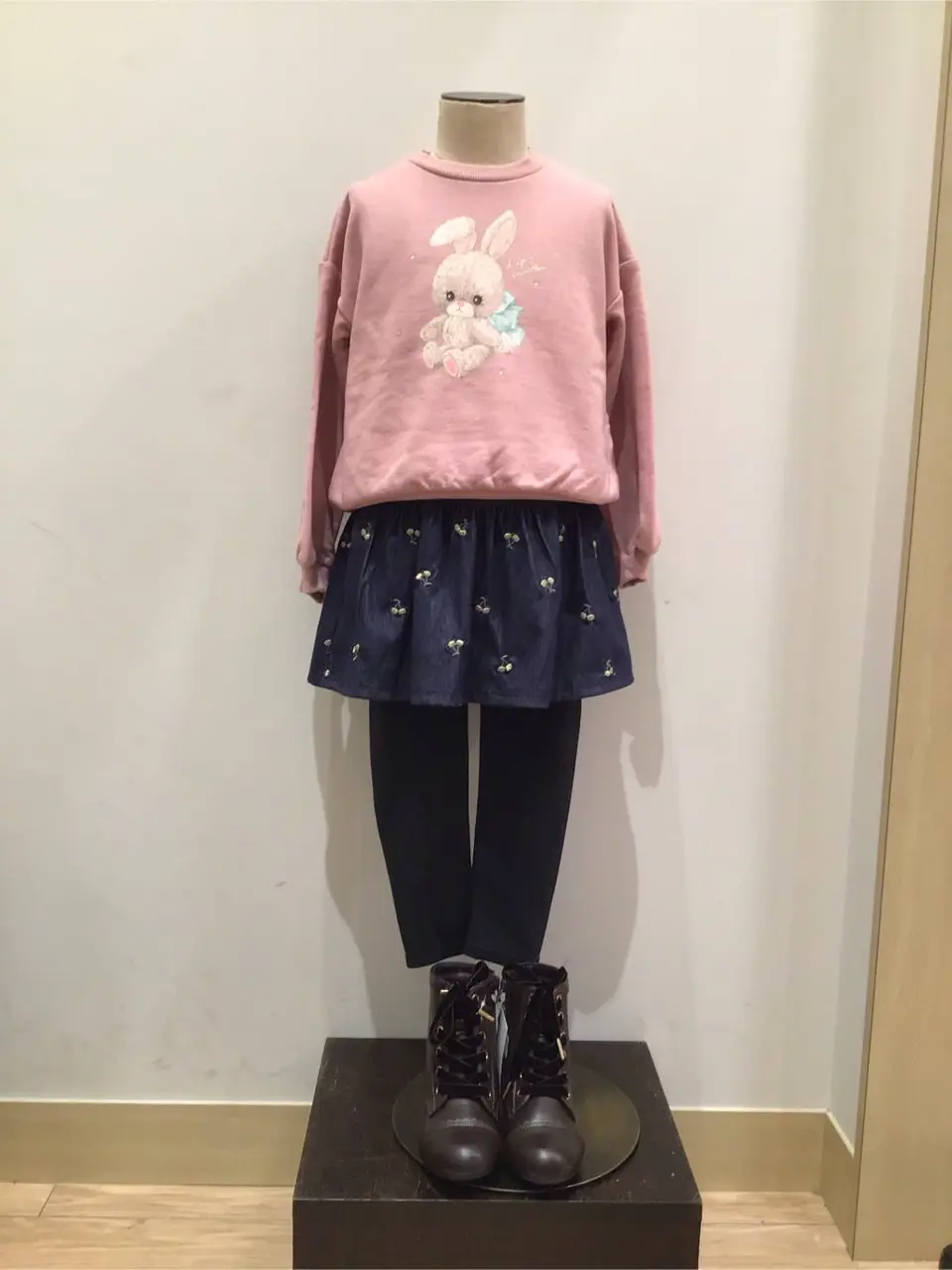 ANY スタッフ コーディネート画像