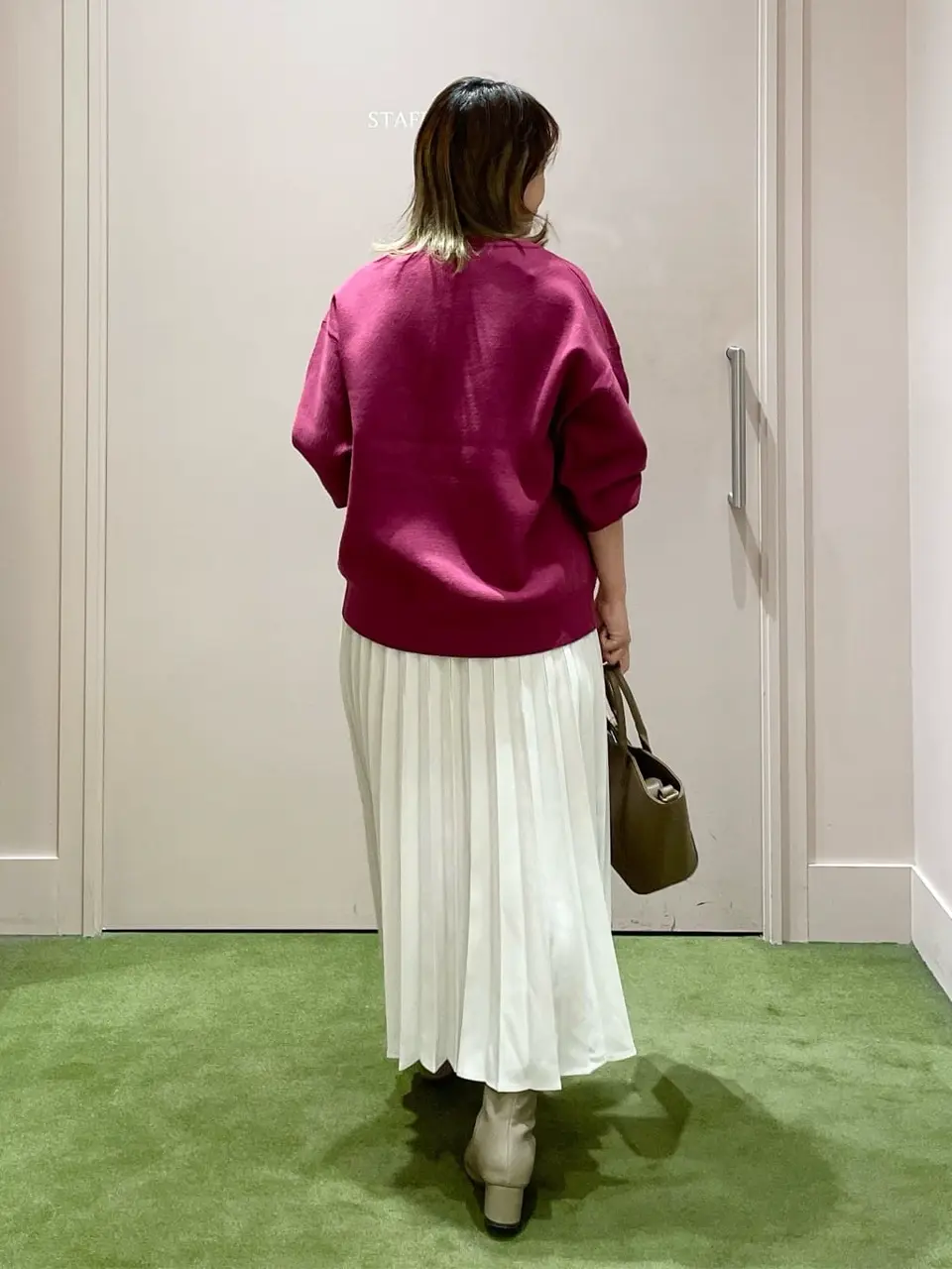 ANY フジコ コーディネート画像