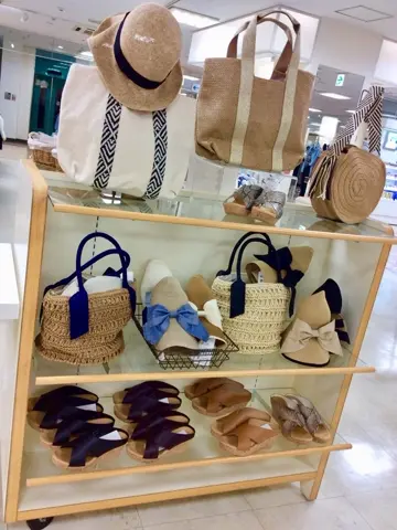 ANY CHINONE コーディネート画像