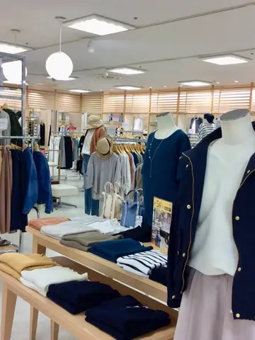 ANY CHINONE コーディネート画像