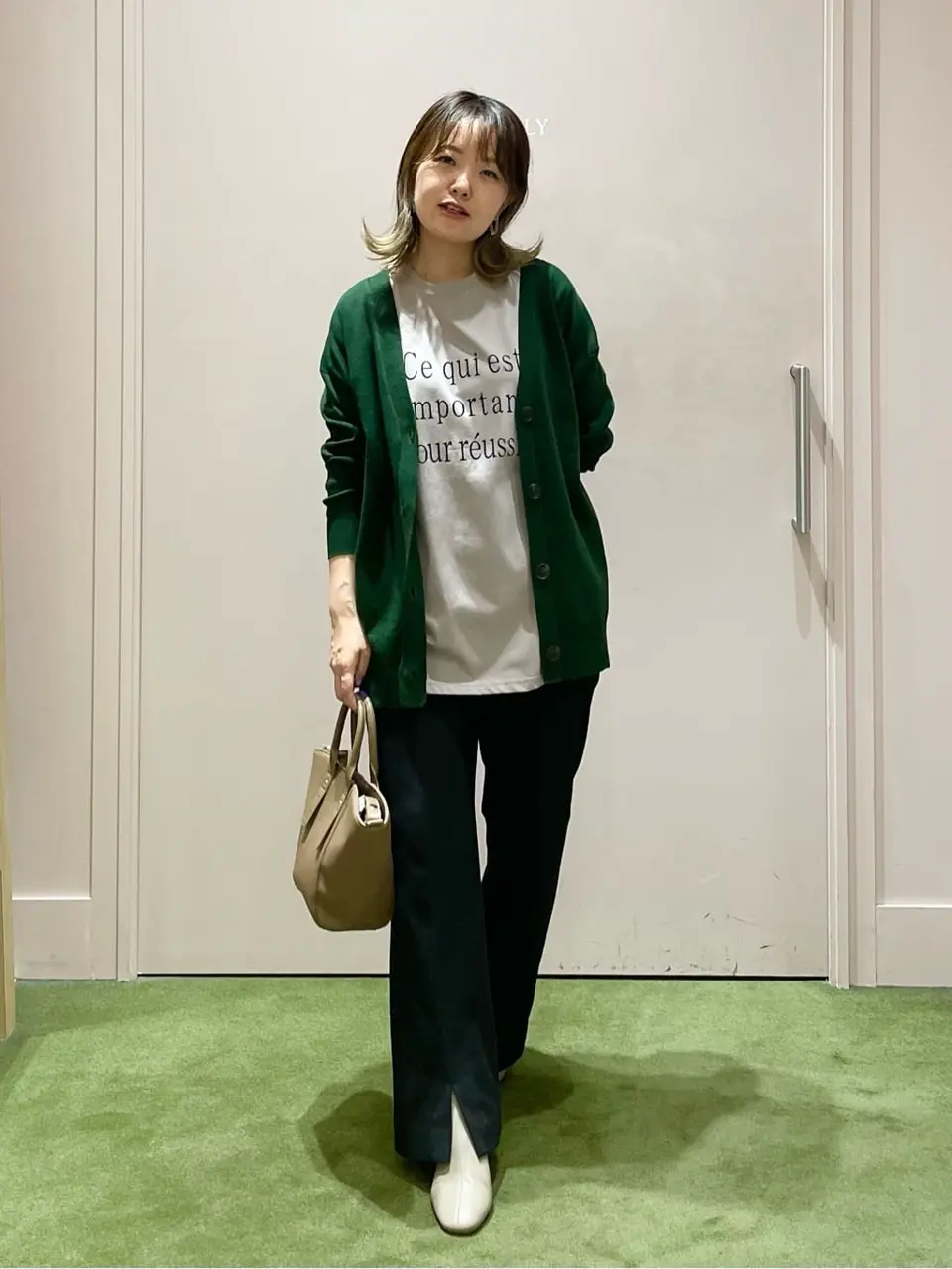 ANY フジコ コーディネート画像