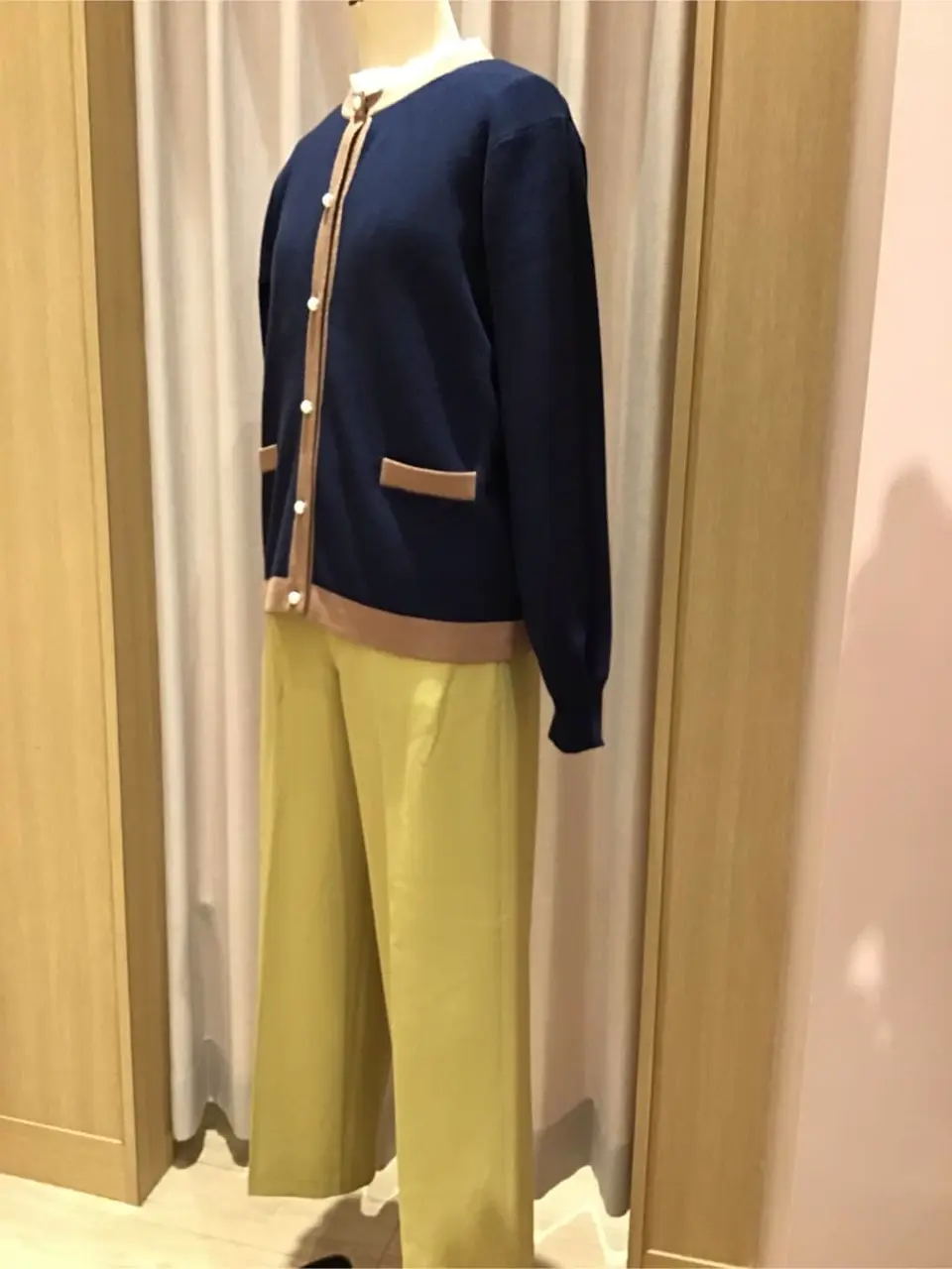 ANY 浅岡 コーディネート画像