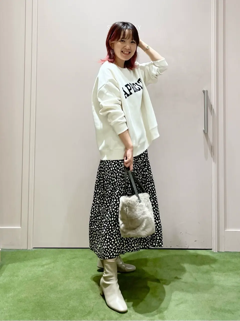 ANY フジコ コーディネート画像