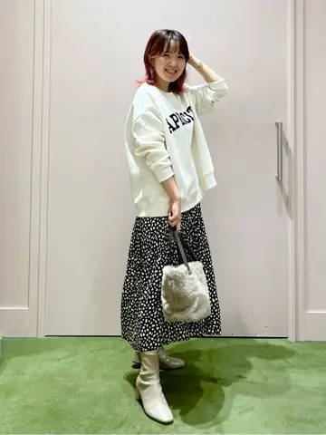 ANY フジコ コーディネート画像