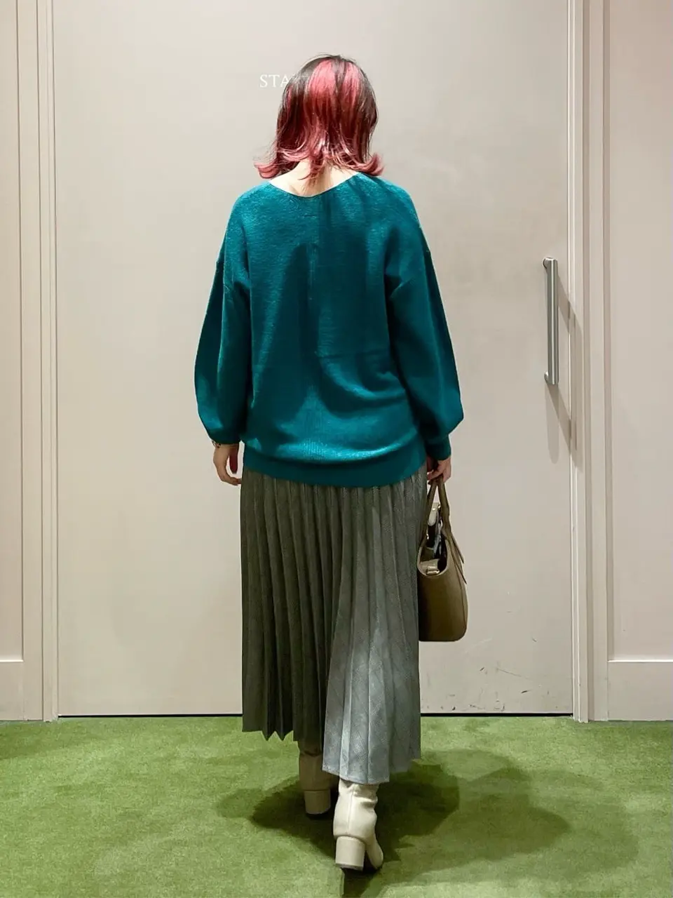 ANY フジコ コーディネート画像