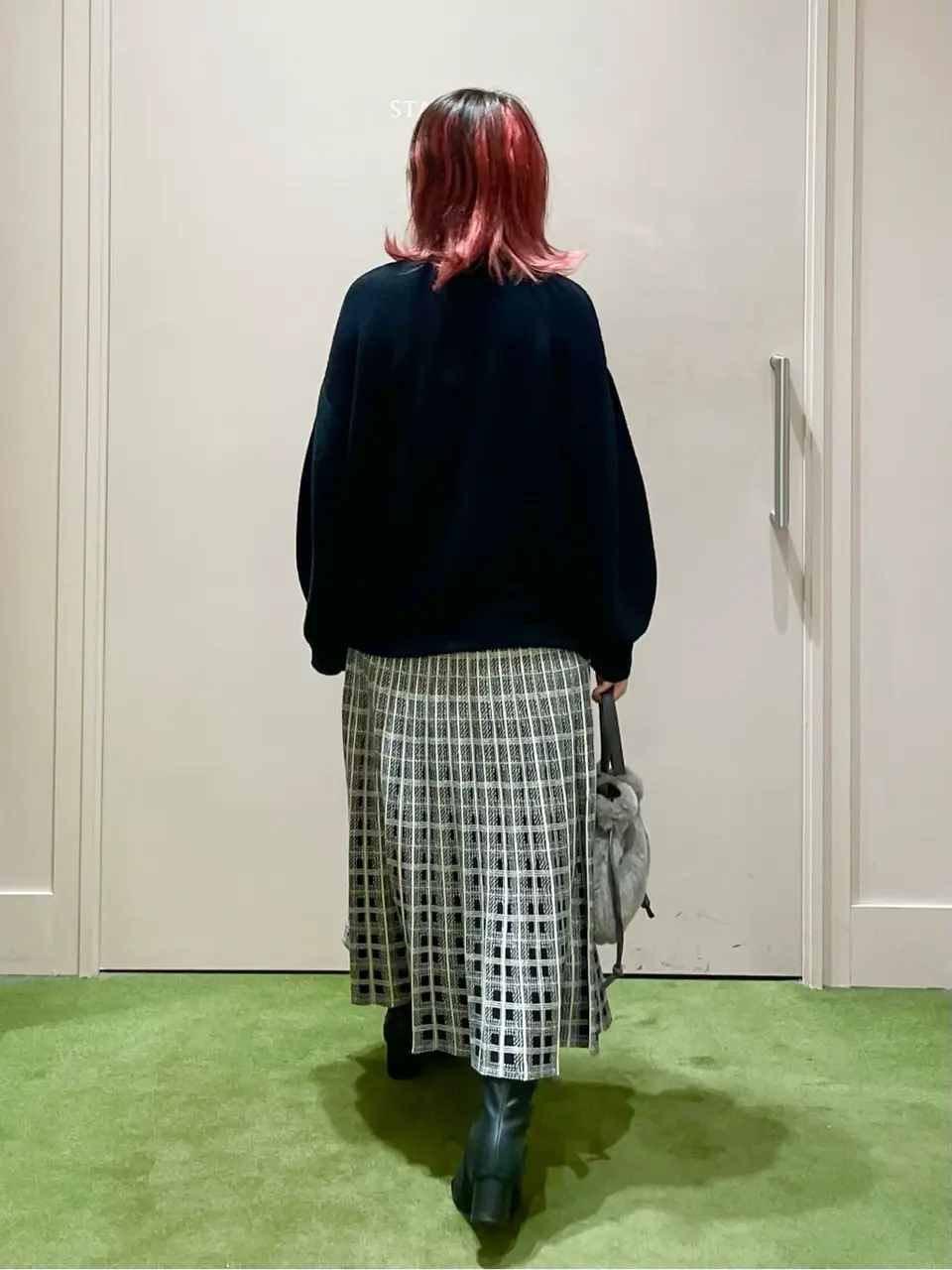 ANY フジコ コーディネート画像