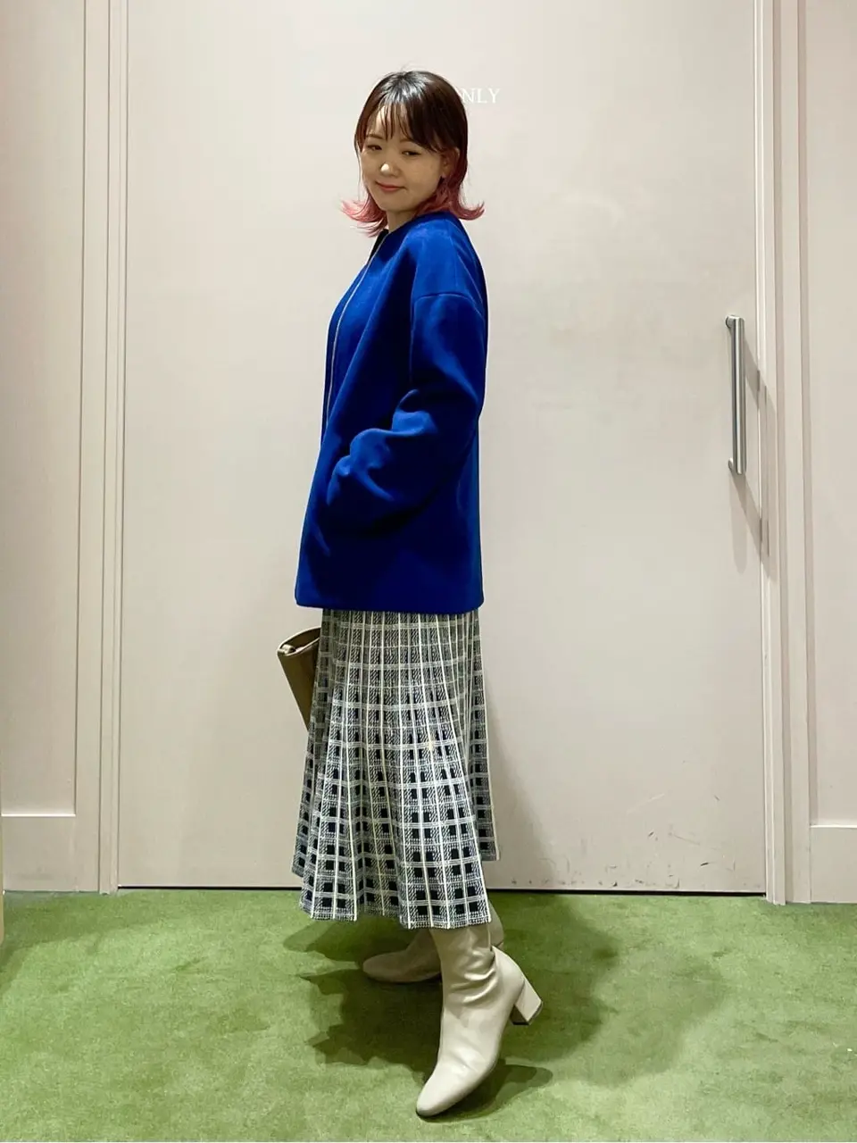 ANY フジコ コーディネート画像