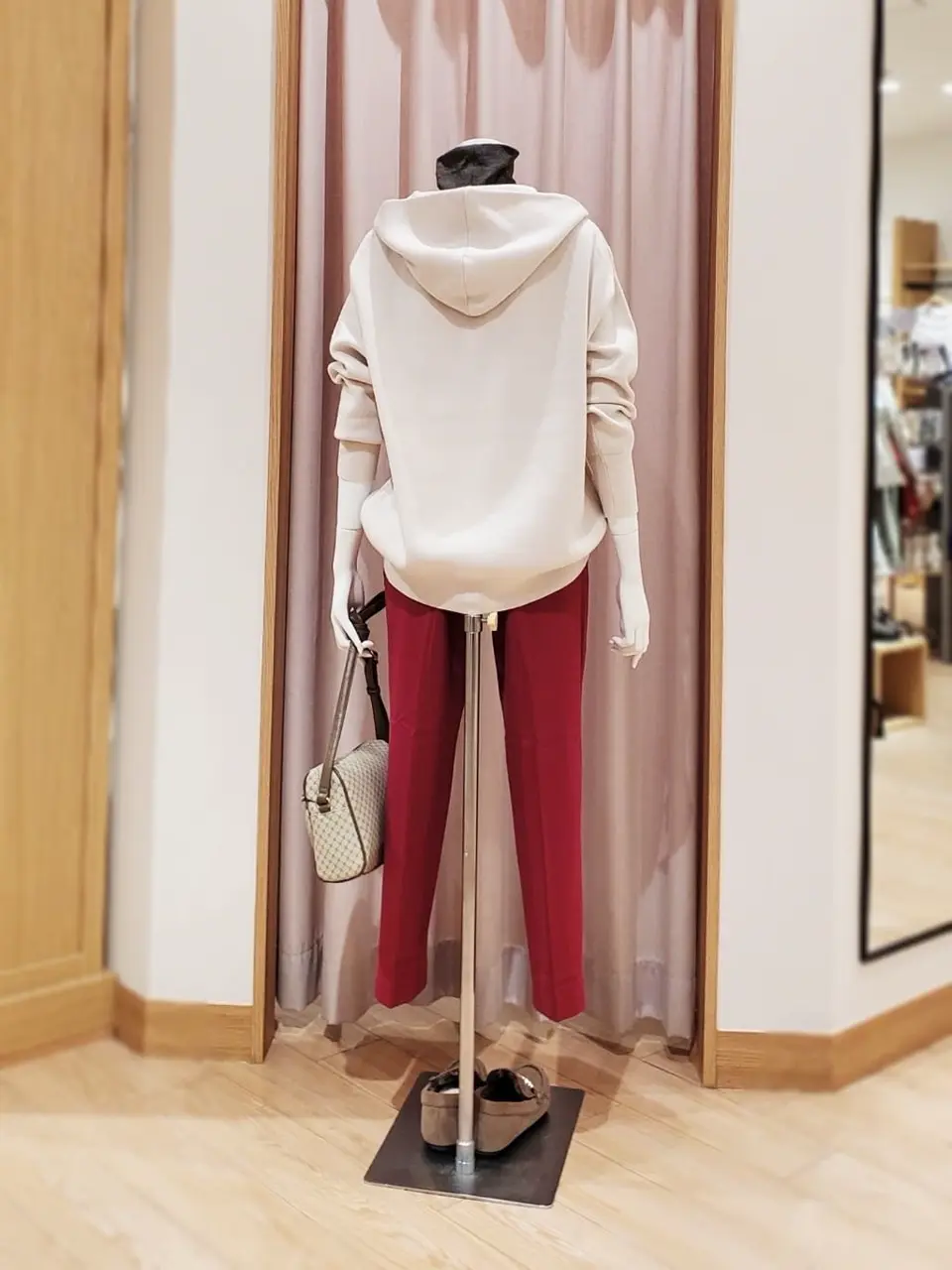 ANY 岩田 コーディネート画像