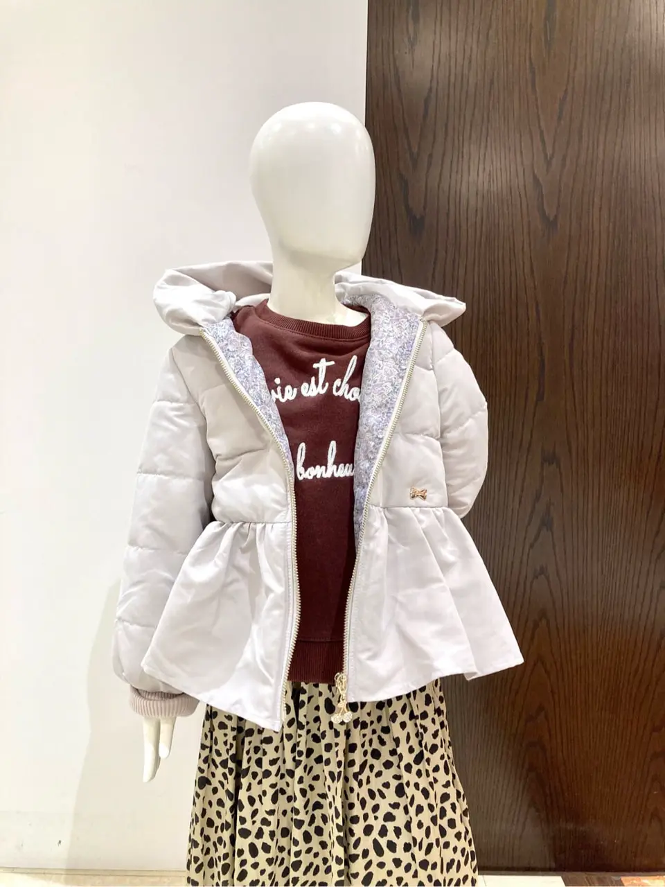 ANY 杉原 コーディネート画像