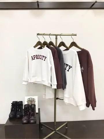 ANY 佐々木 コーディネート画像