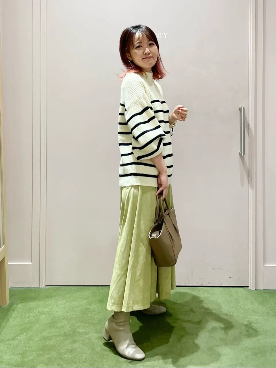 ANY フジコ コーディネート画像