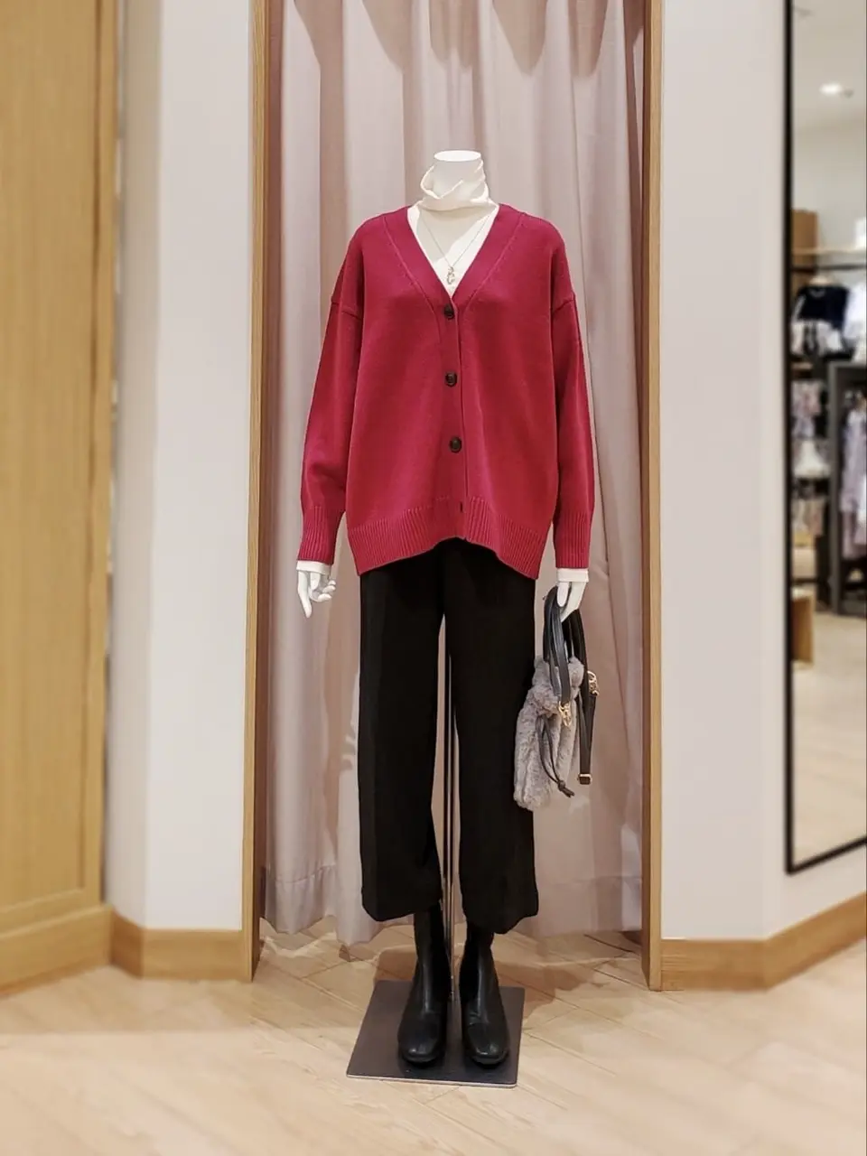 ANY 岩田 コーディネート画像