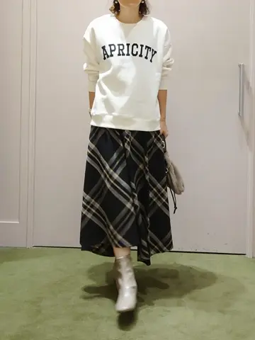 ANY 吉田 コーディネート画像