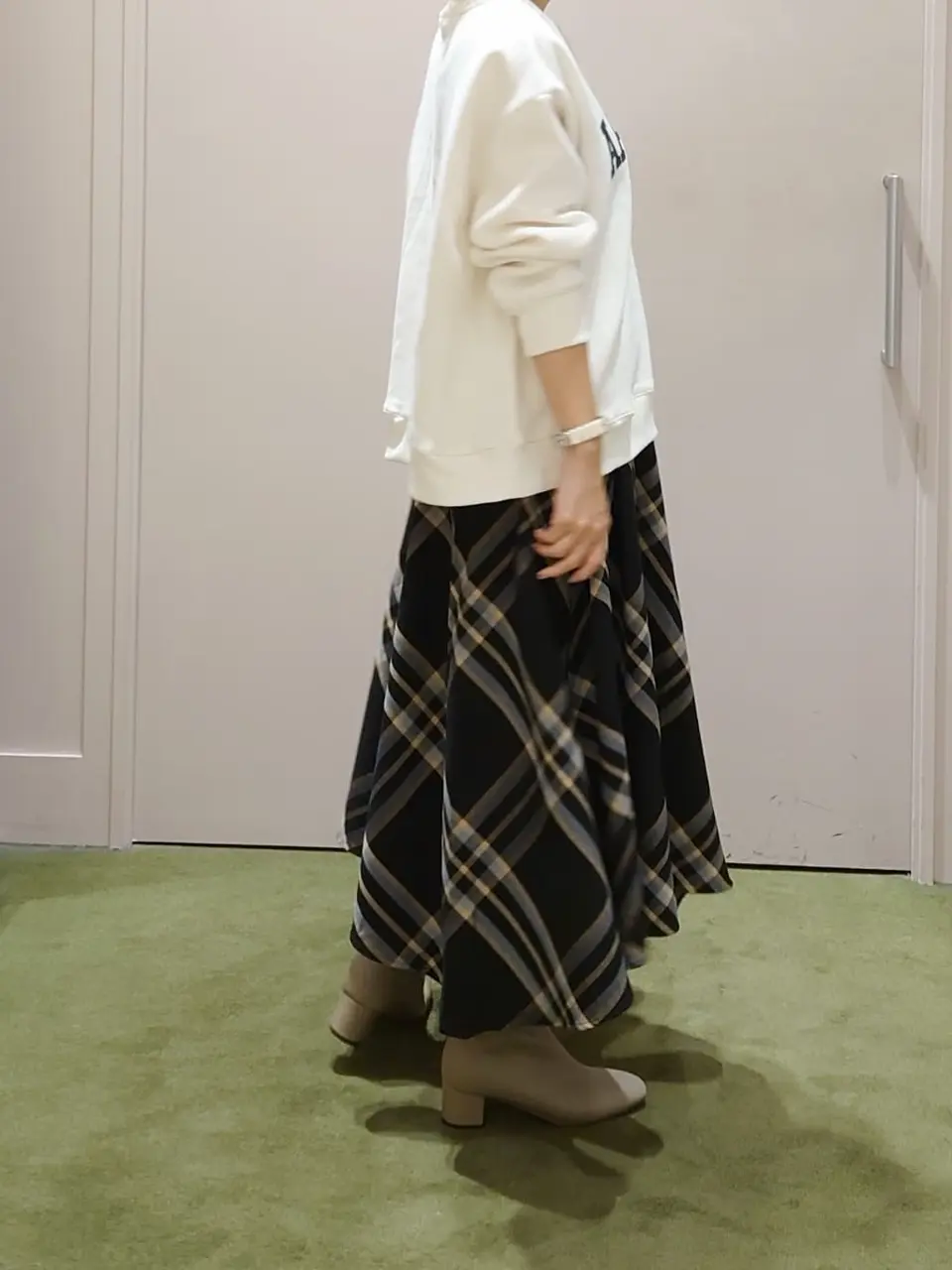 ANY 吉田 コーディネート画像