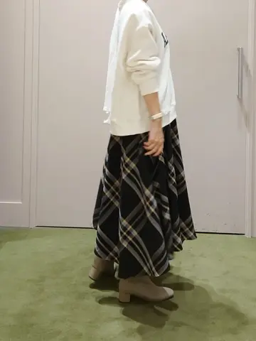 ANY 吉田 コーディネート画像