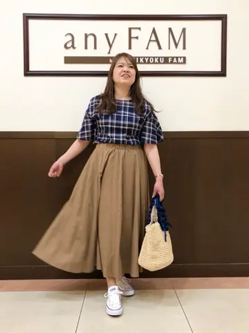 ANY iku コーディネート画像