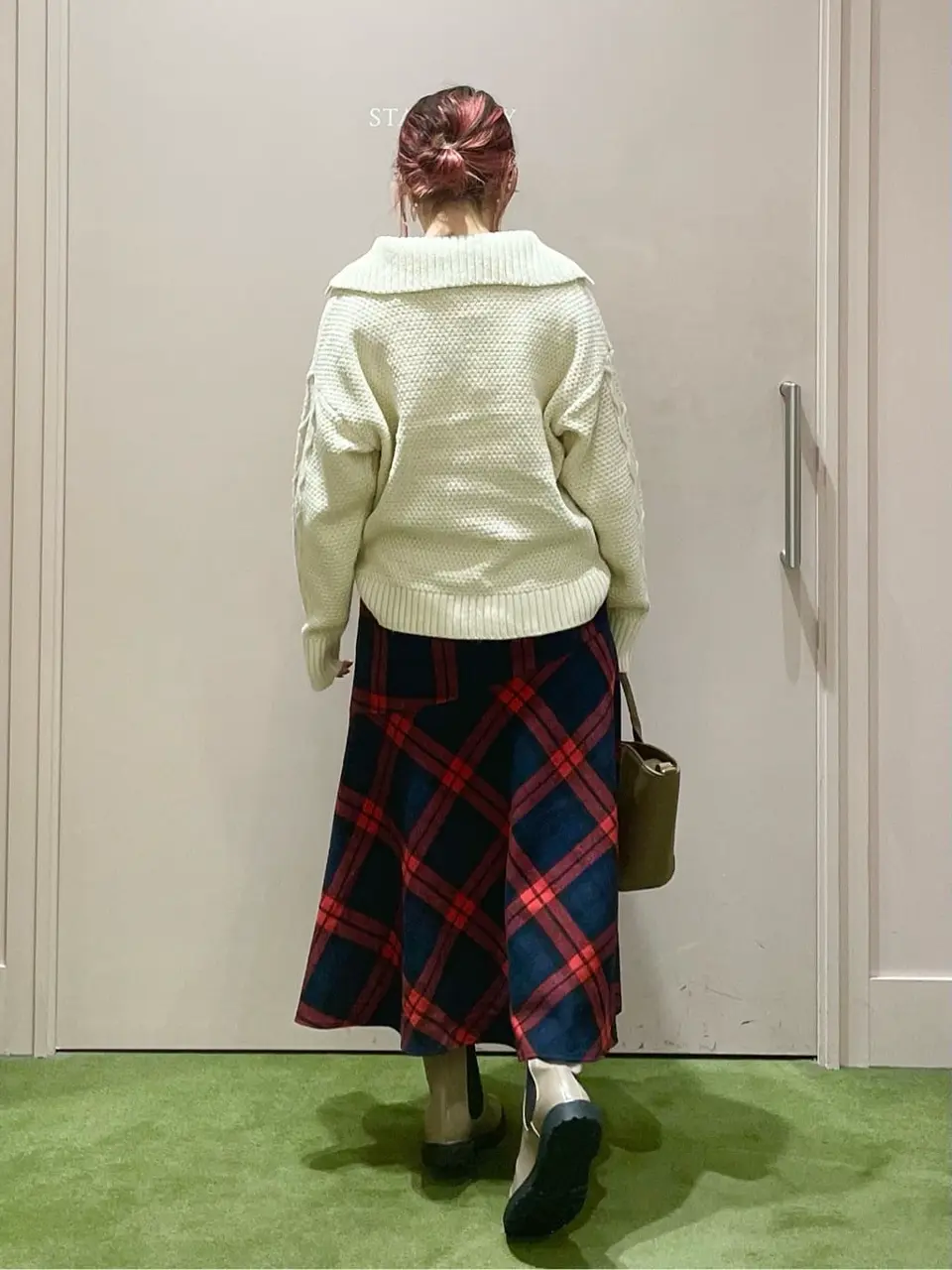 ANY フジコ コーディネート画像