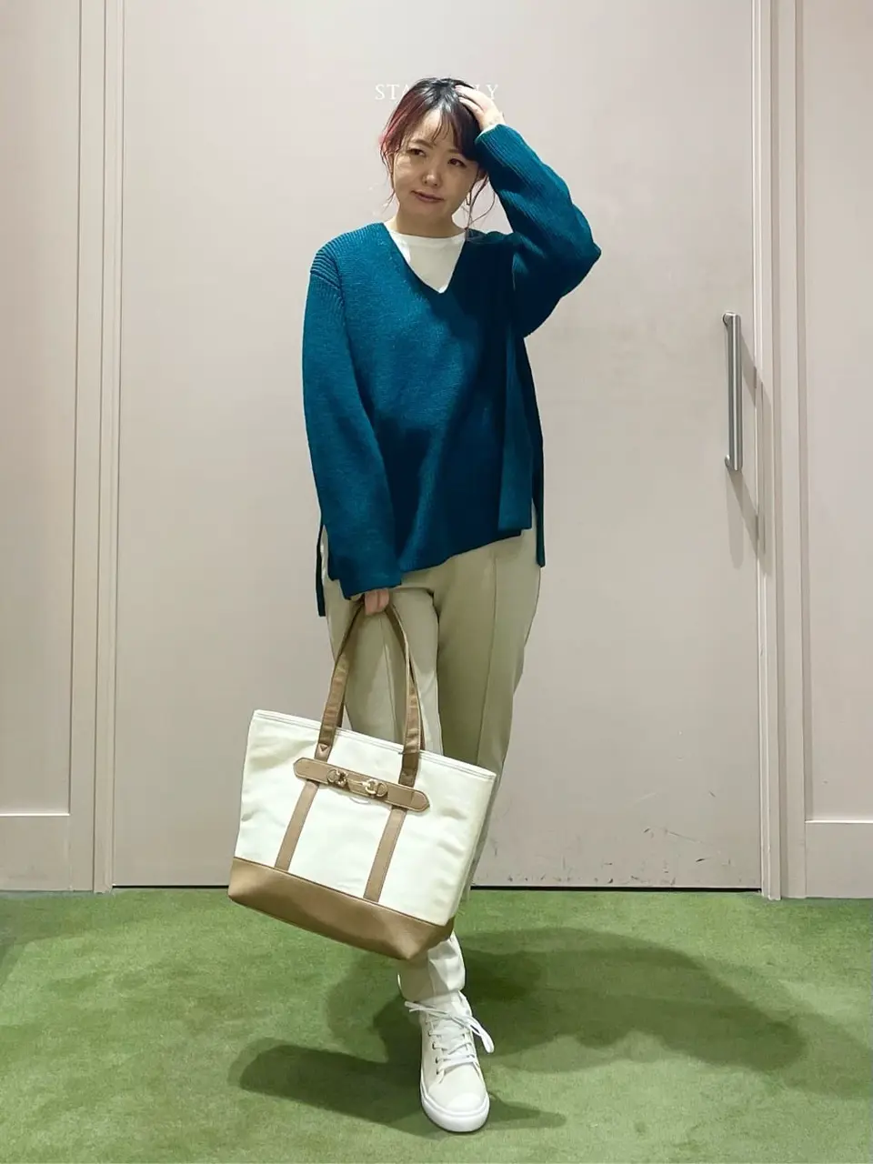 ANY フジコ コーディネート画像